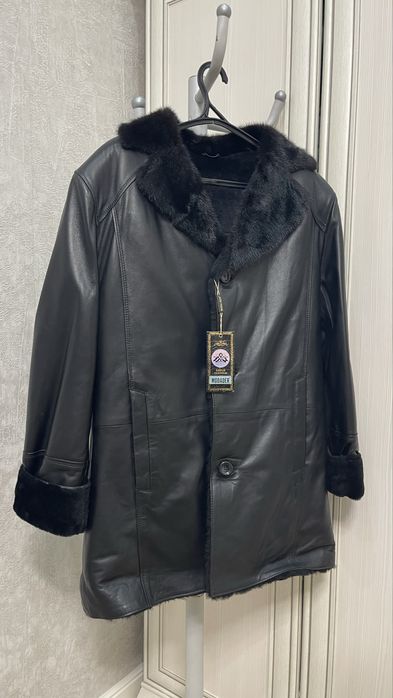 Кожанный куртка 50-52рр новый мех норка