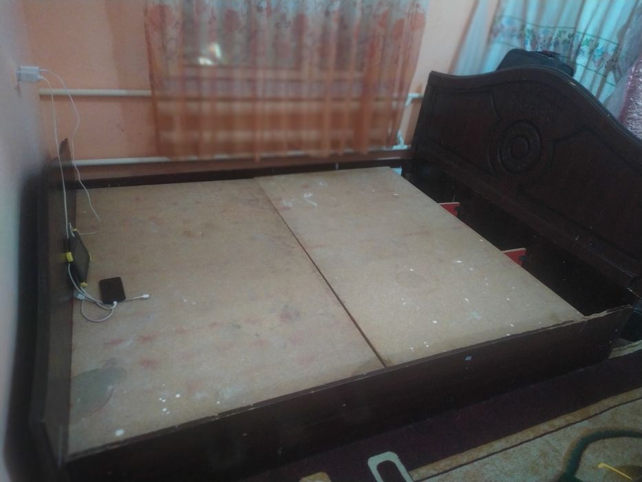 Mebel sotiladi arzon