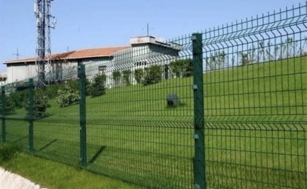 Amprejmuim terenuri cu plasa Bordurata