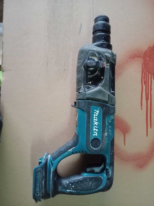 Акумолаторен перфоратор Makita