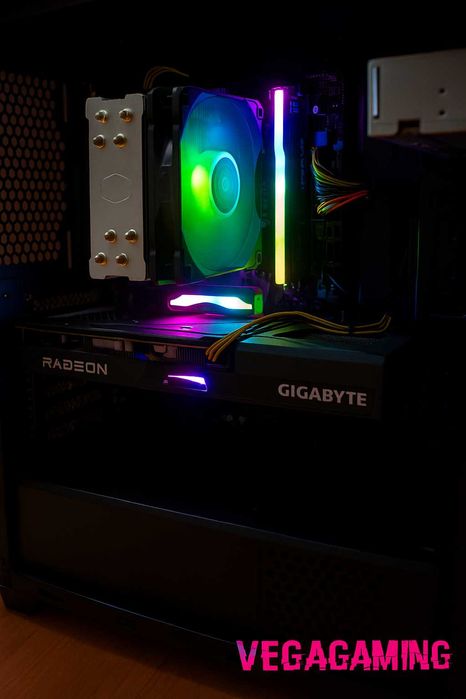 НОВ! Гаранция Геймърски компютър Ryzen 7 5800X/RX 6600/16GB RAM/1TB М2