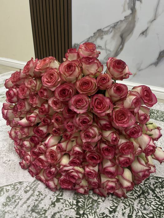 101 свежые розы сатылады, живое фото