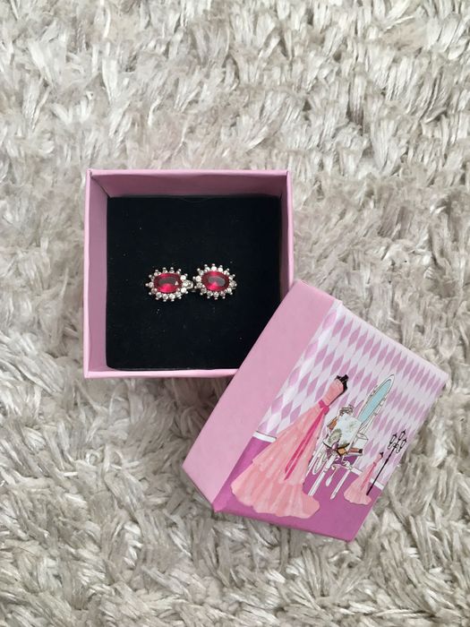 Обеци от сребро с цирконии