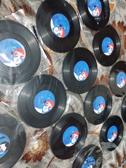 Discuri noi cu muzica