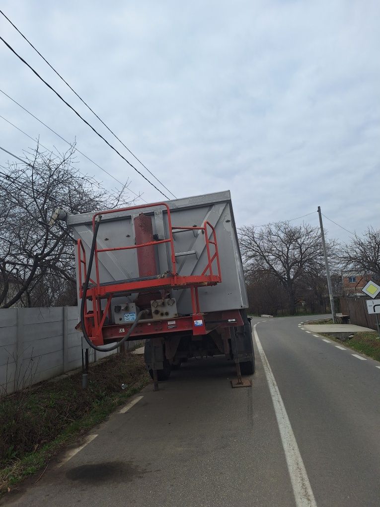 Se vinde benă de aluminiu, Langendorf