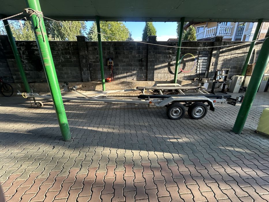 Лодочный прицеп