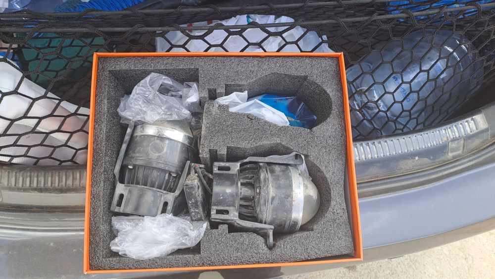 Лед трех цветный