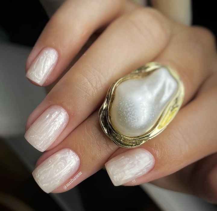 Manichiura semipermanenta/ apex