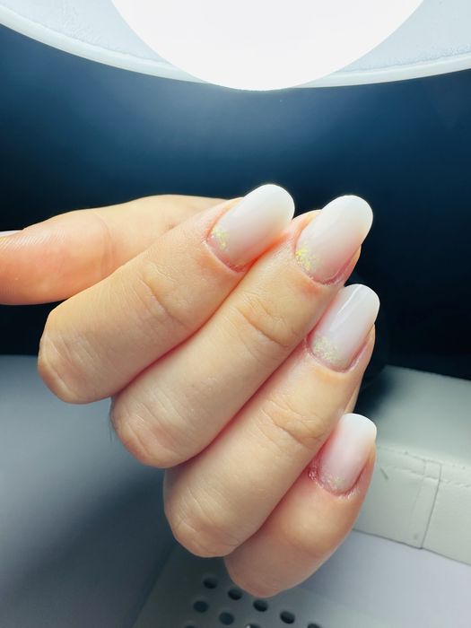 Manichiura/oja semipermanenta