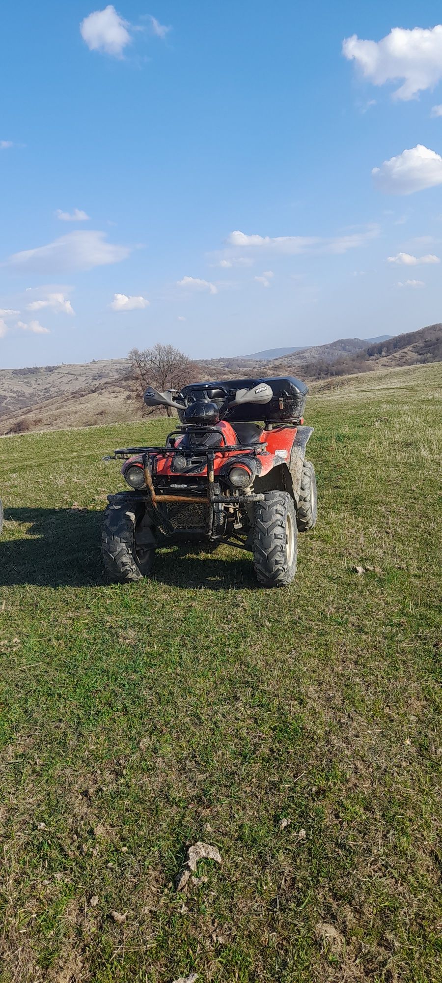 Atv linhai worker