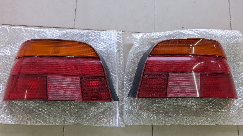 Задние фонари оригинал BMW E39 комплект
