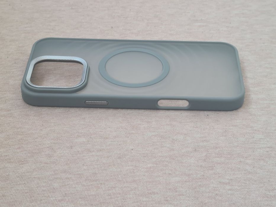 MagSafe  - Husă  16 Pro Max