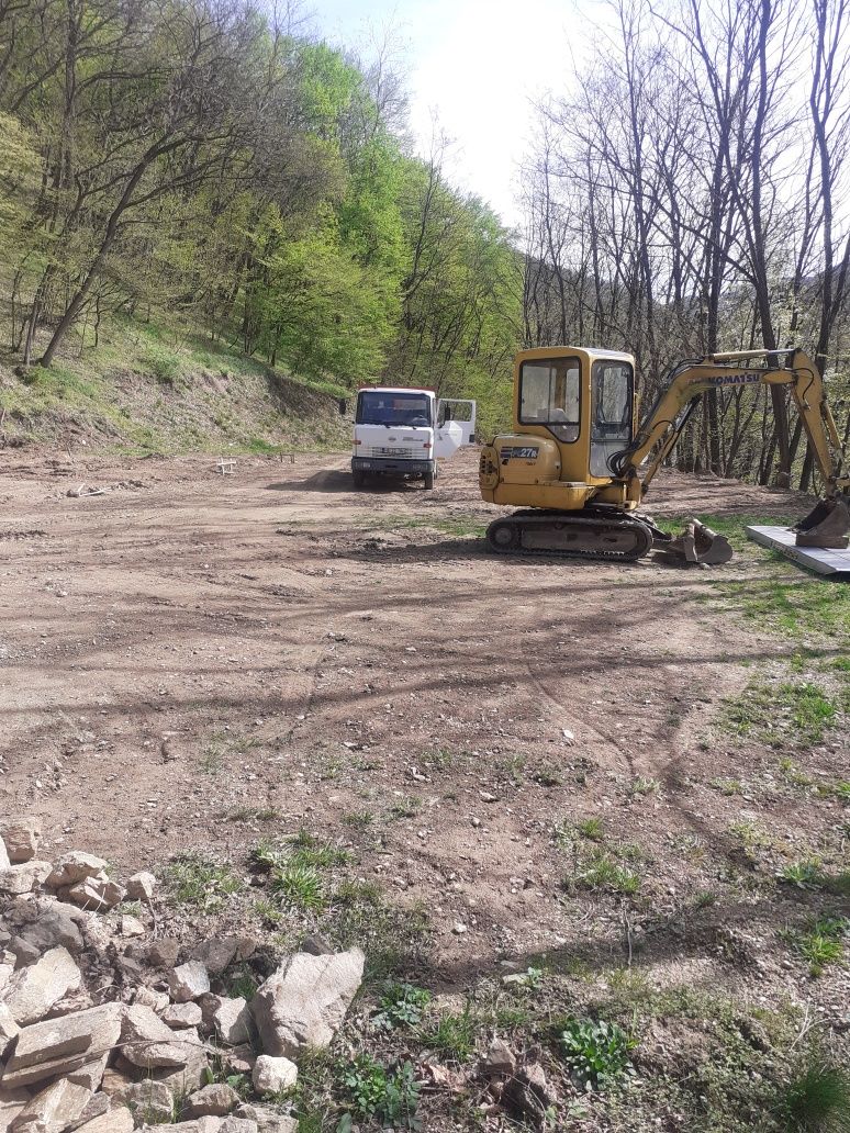 Închiriez mini excavator fără operator