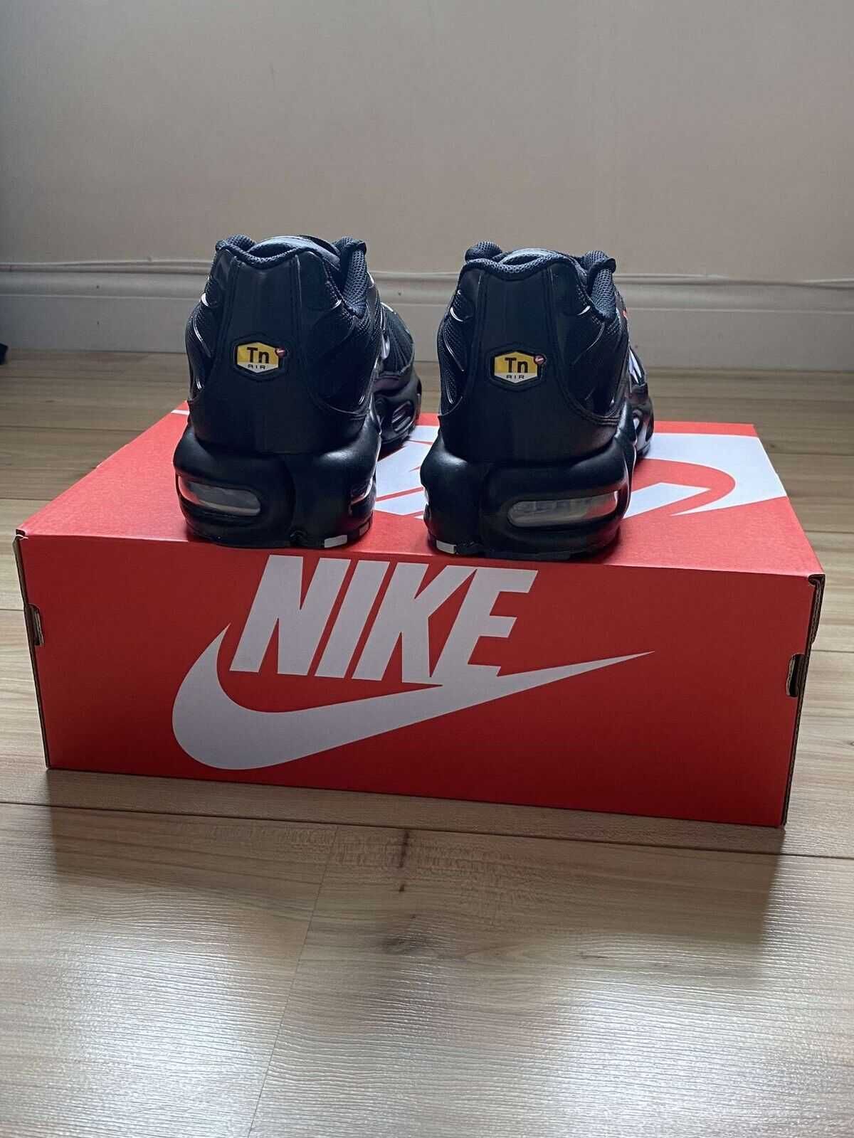 Промо! Nike Air Max Plus Black Multi Swoosh