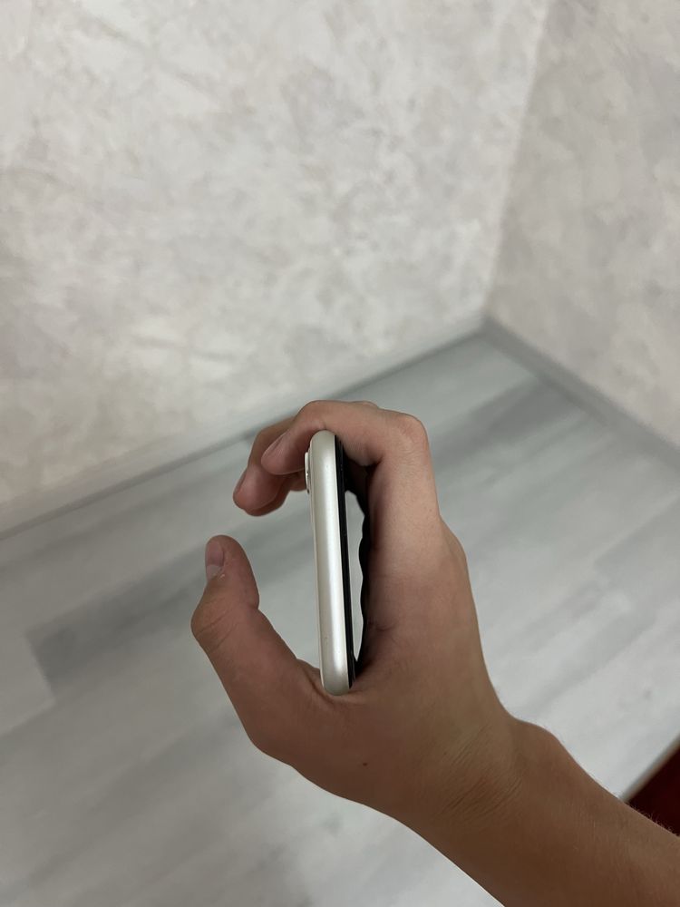 Iphone 11 идеално!
