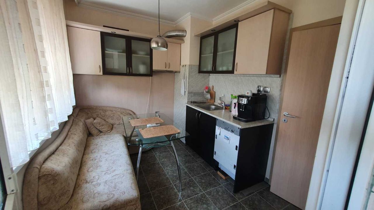 Продава се Двустаен апартамент в Пазарджик, Запад - 65 кв.м за 1077 €/кв.м - Снимка #12