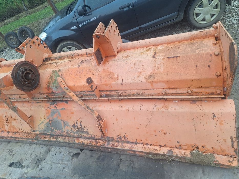 Grapa freza defecta tractor 2,5 m grup defect