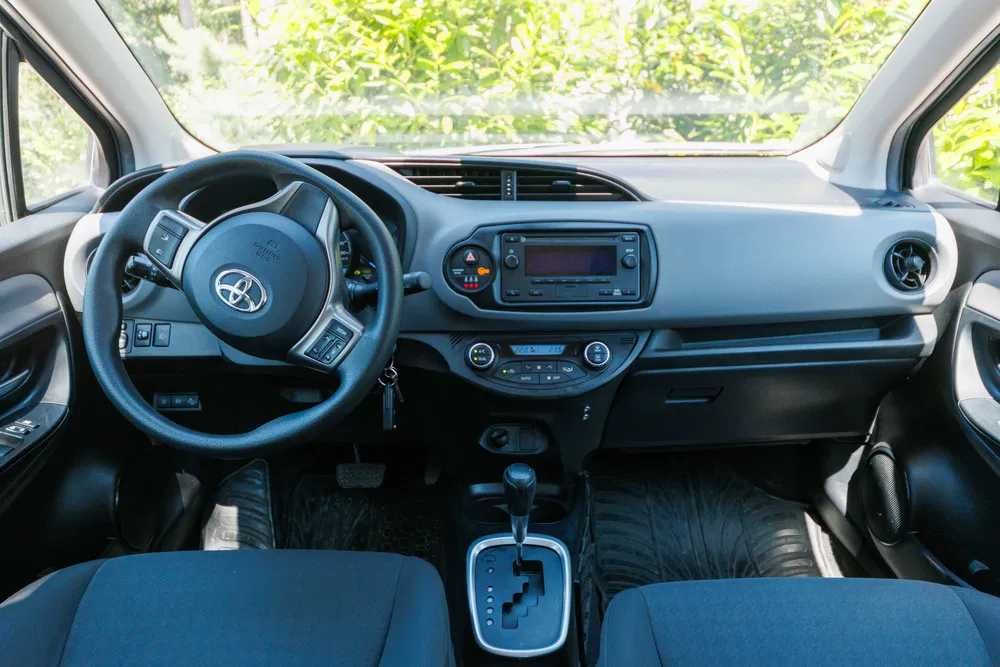 Toyota Yaris Hybrid | Rent A Car