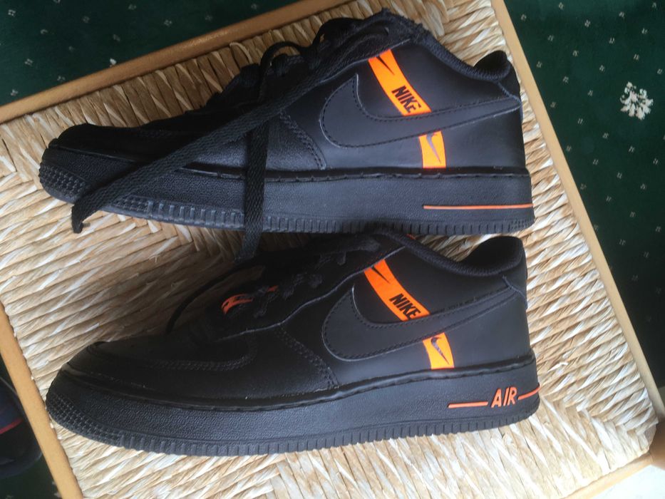 обувки NIKE AIR FORCE 1 LV8 –  размер 40 - ОРИГИНАЛНИ