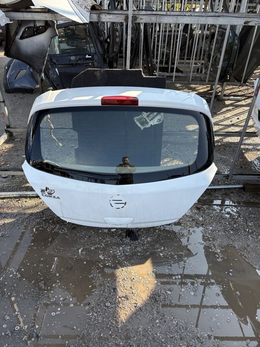 Заден капак за Opel Corsa D 2012год.