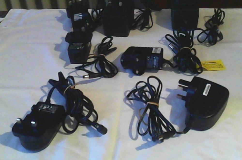 adaptoare , cabluri playstasion , netfix