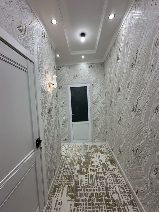 Сотилади новостройка 2 хона 5 этаж вокзал караван магазин