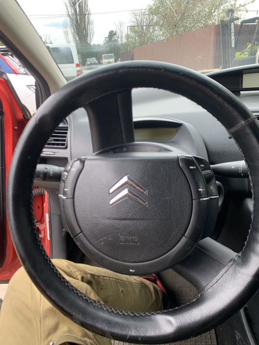 Piese citroen c4 motor 1.6 disel euro 4  cod 9hx