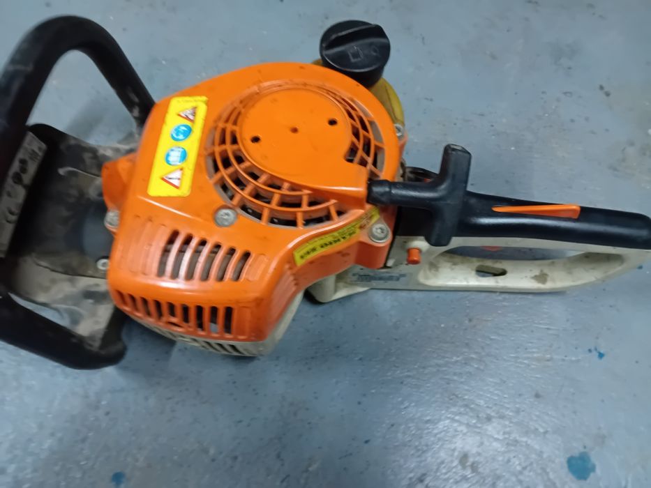 Cositoare pentru gard viu