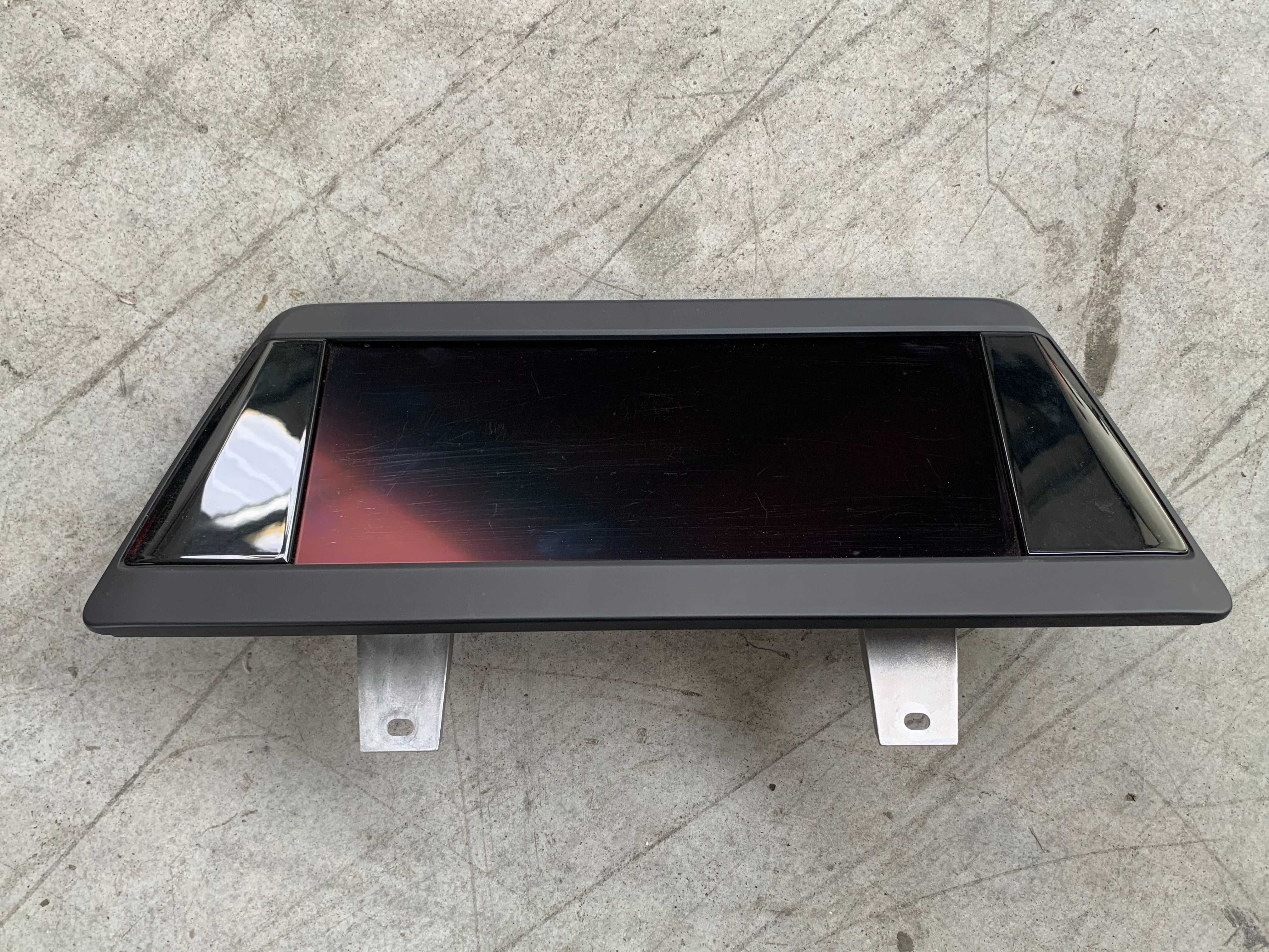 display central Bmw seria 5 G30/G31, 6 G32 8.8" 6820396