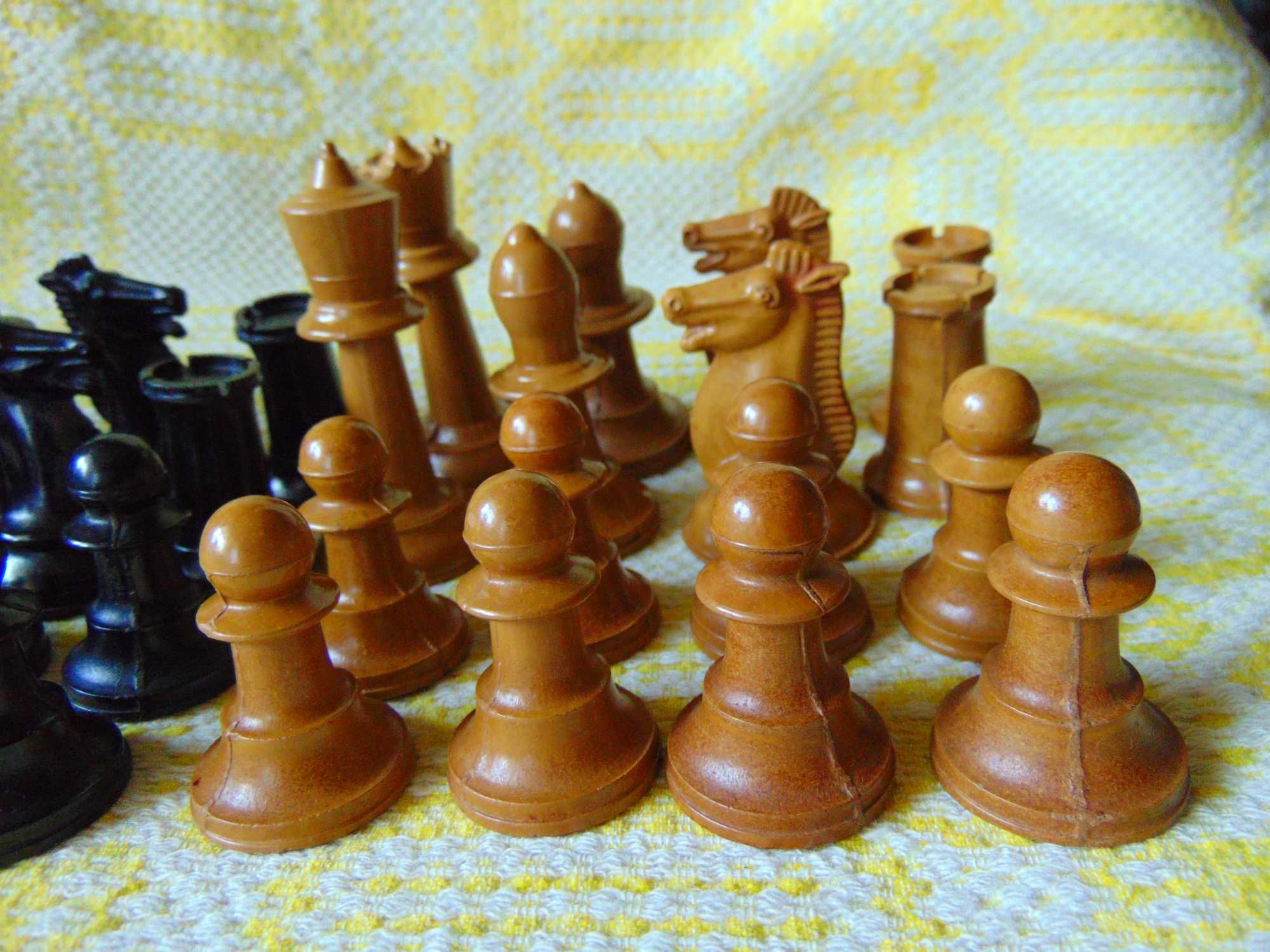 Бакелитови фигури за шах