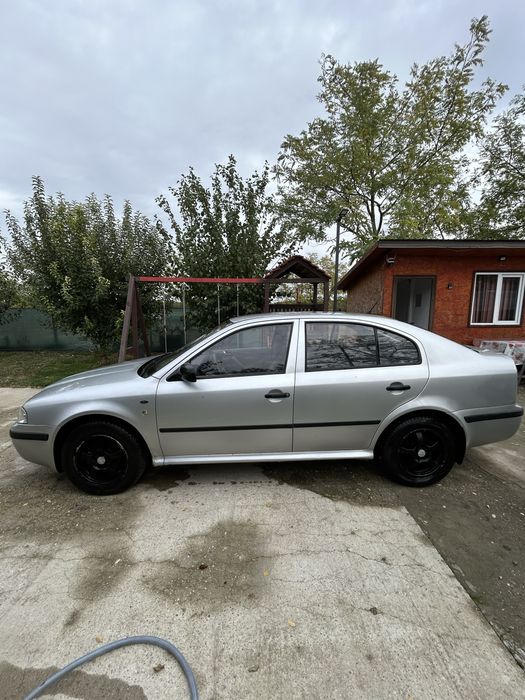 Skoda Octavia 1