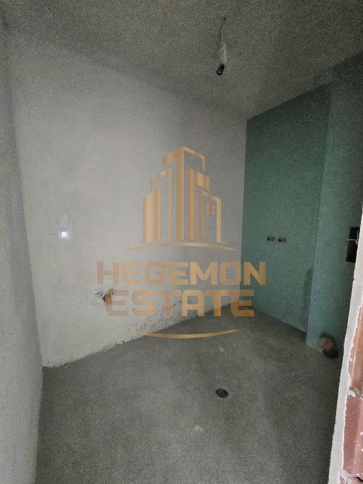 Продава се Двустаен апартамент в к.к. Св.Св. Константин и Елена - 77 кв.м за 2346 €/кв.м - Снимка #6