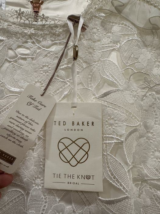 Ted Baker нова рокля