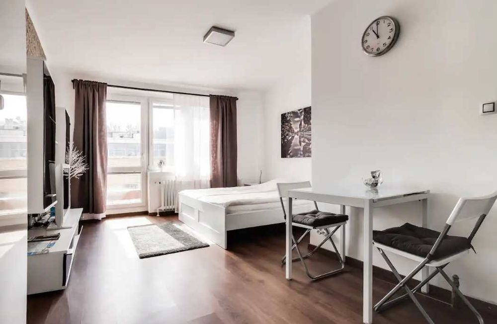 Дава се под наем Едностаен апартамент в Пловдив, Централна гара - 32 кв.м за 153 € - Снимка #2