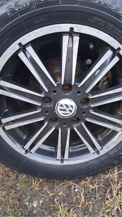 Vând Passat B5 funcțional,sau de dezmebrat. Nu are itp