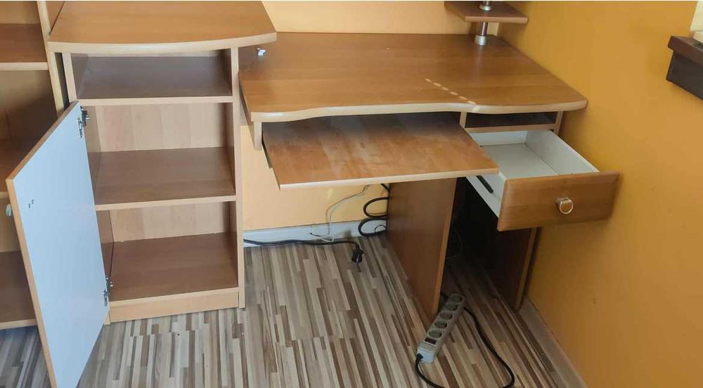 комплект мебели за детска (ученическа) стая