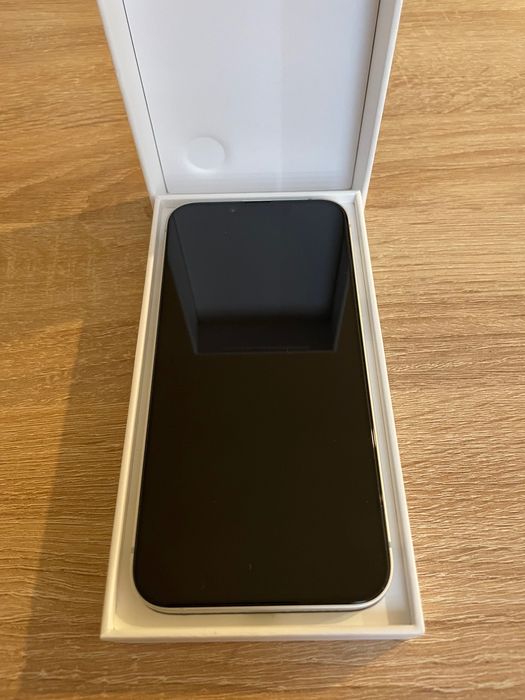 Iphone 16e 128gb white