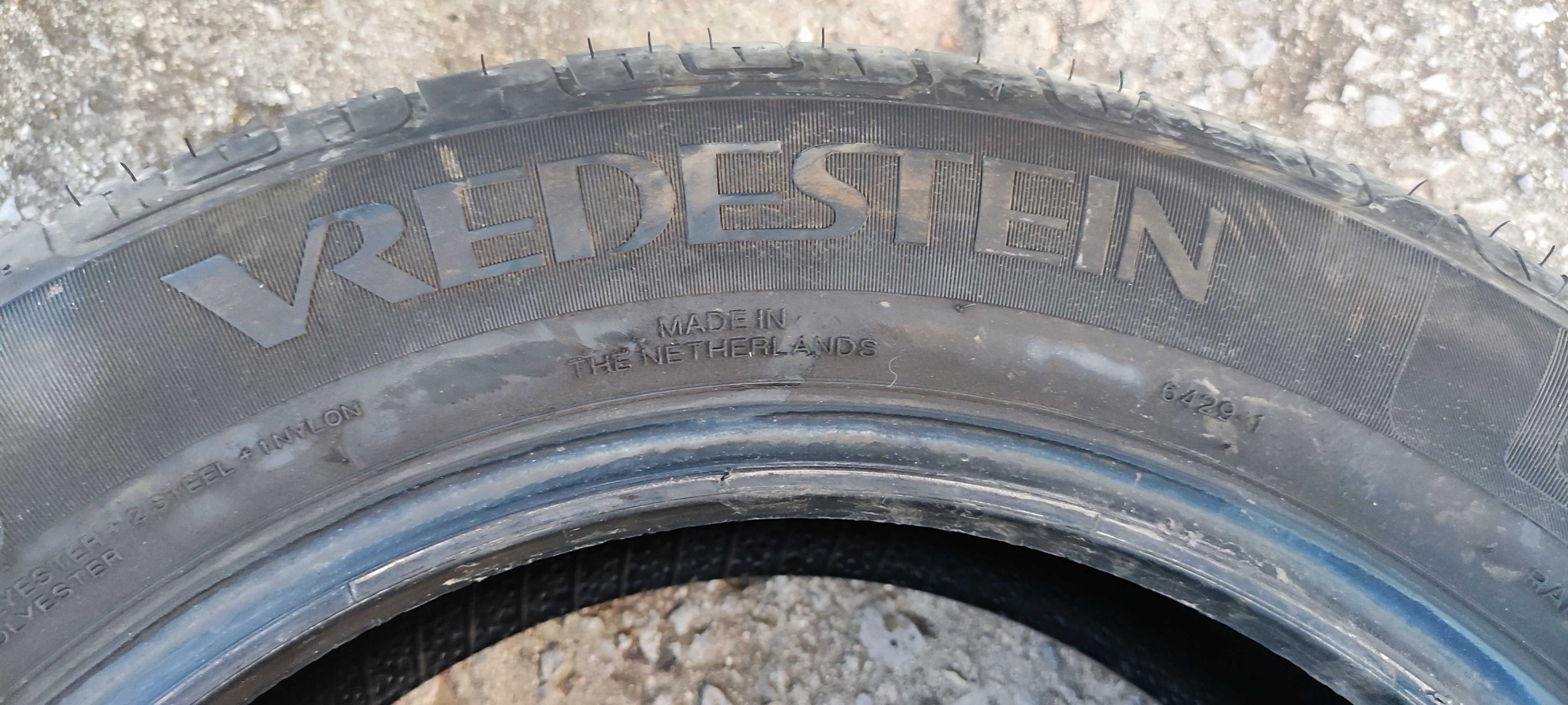 Vredestein Sportrack 5 размер R15 - 175/65/15 84H с дълбок грайфер.