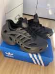 Обувки adidas adifom