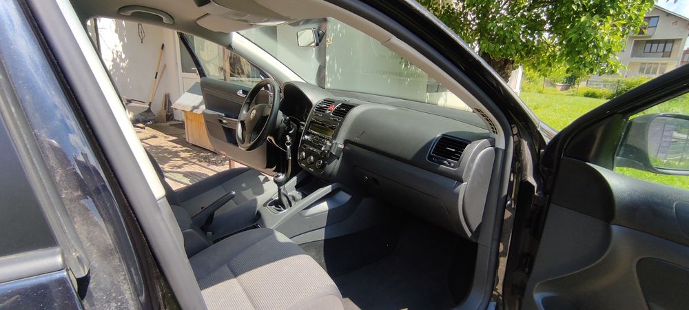 VW Jetta 1.9 tdi Blue Motion
