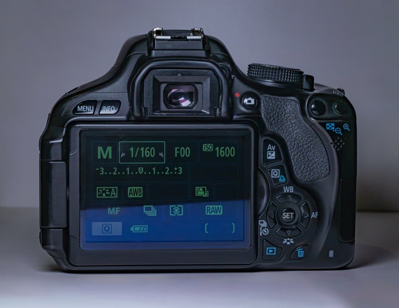 Canon EOS 600D с допами