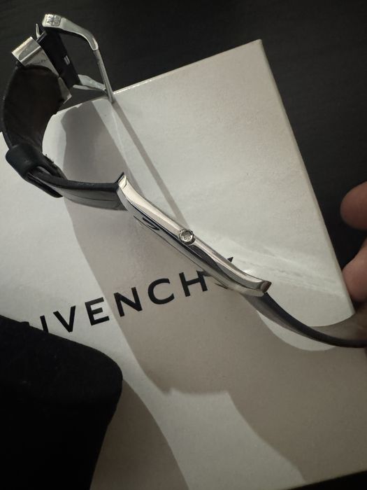 Ceas givenchy tank