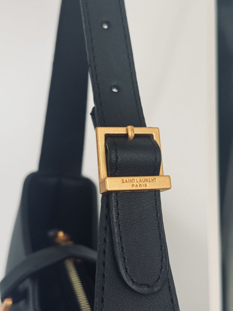 Чанта Saint LAURENT LE 5 À 7