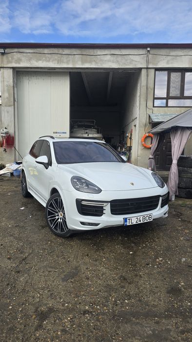 Porsche Cayenne GTS