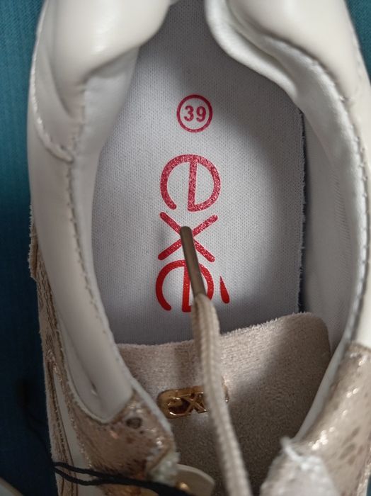 Adidași dama, marime 39