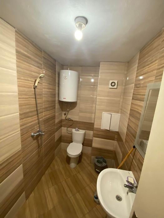 Дава се под наем Двустаен апартамент в Бургас, Възраждане - 53 кв.м за 382.5 € - Снимка #3