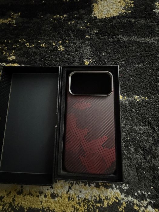 Husa iphone 17 pro max pitaka