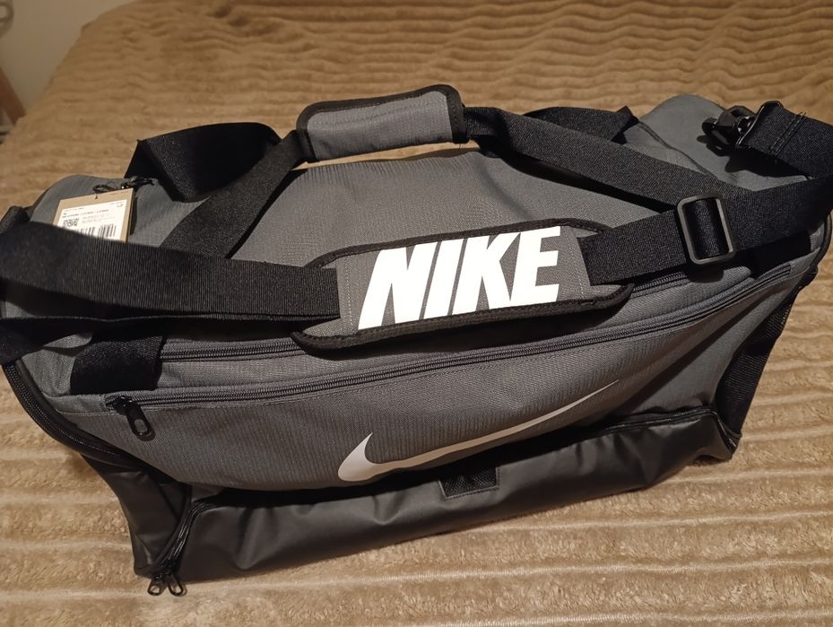 Geanta sport Nike noua