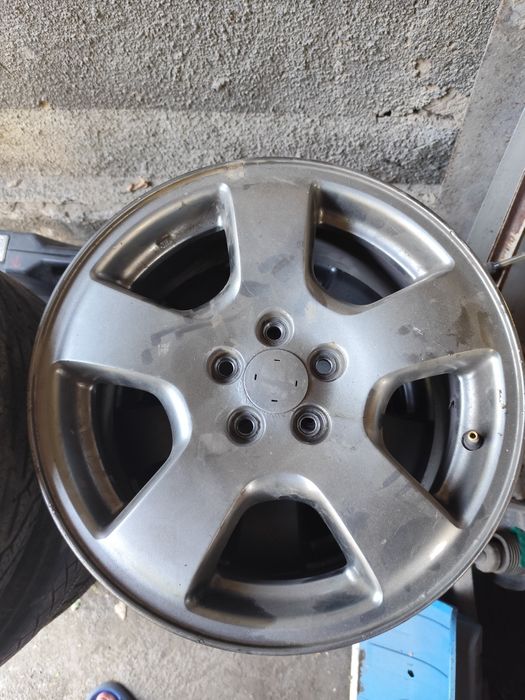 Диски на Субару r16