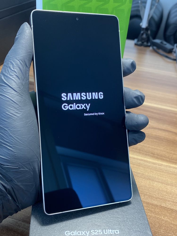 Samsung Galaxy S25 Ultra Duos / Garanție 24 luni / 512 Gb / Nou |